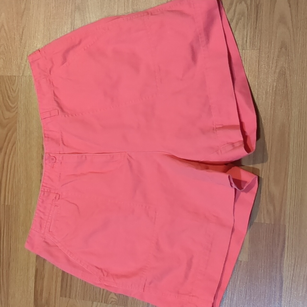 Northern reflections. 100% cotton Bermuda shorts